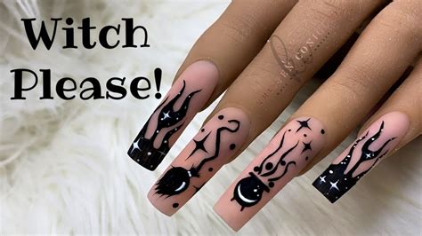 Witchy ombee nails